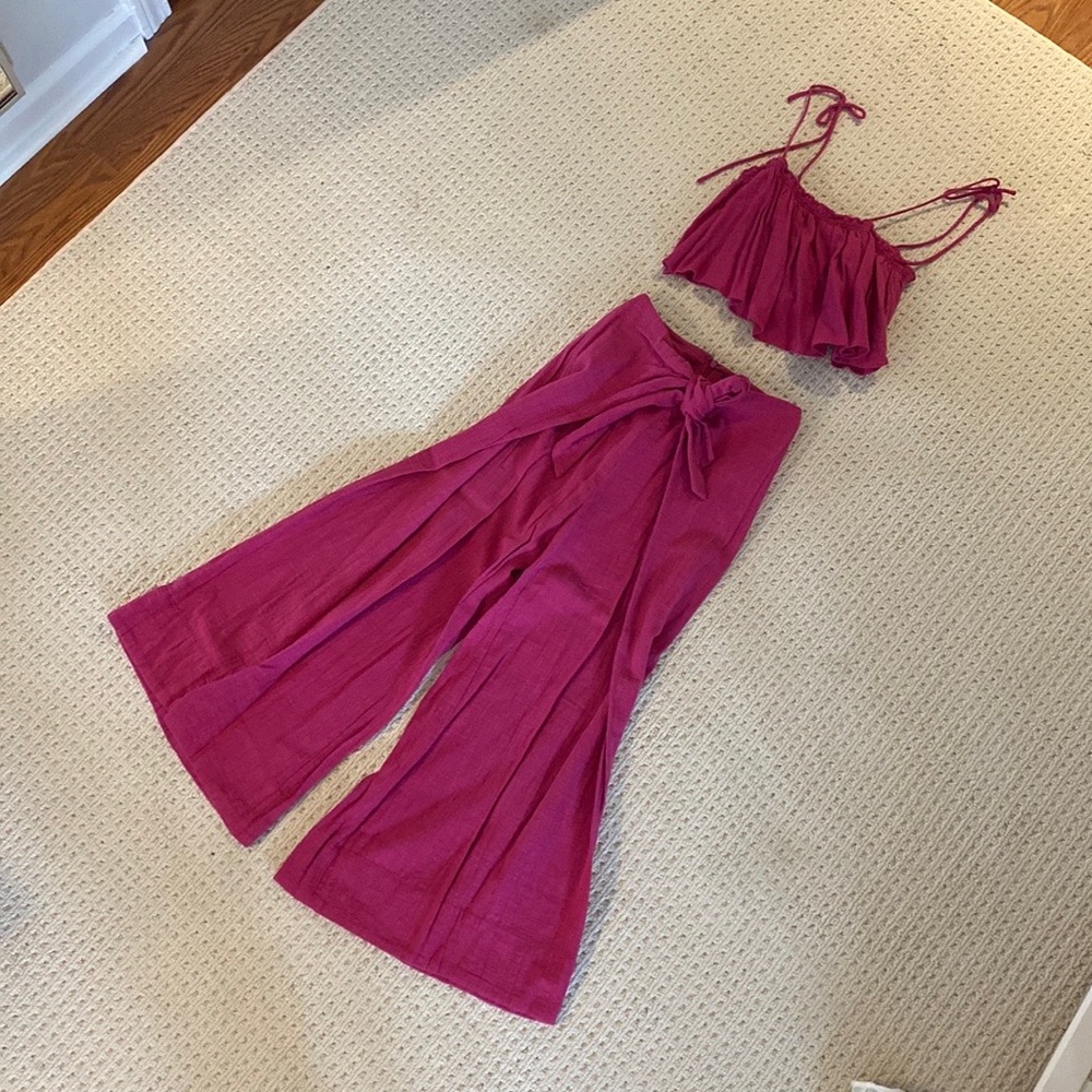 Free People two piece set! So adorable & vintage size 0